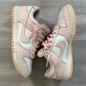 Women’s Nike Dunk Low Orange Pearl Size 10